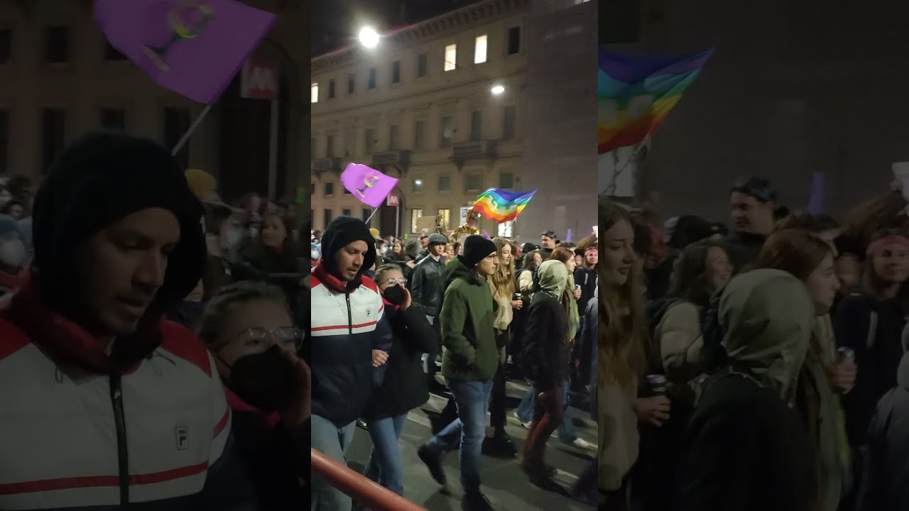 WOMEN'S DAY RALLY IN MILAN #PEACE #ukraine #russia #shorts [@Divine Flower]