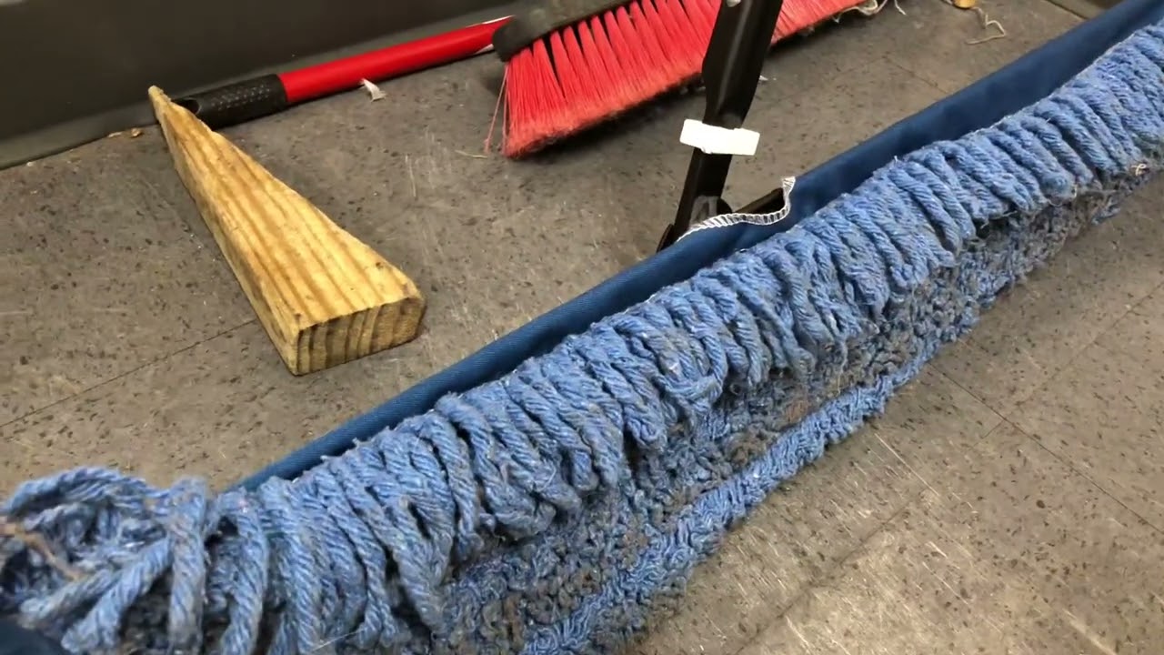 Dust mop maintenance