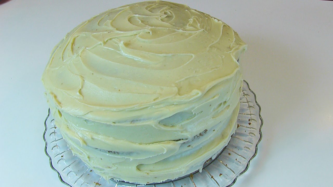 Betty's Caramel Frosting for Jam Cake  --  Christmas