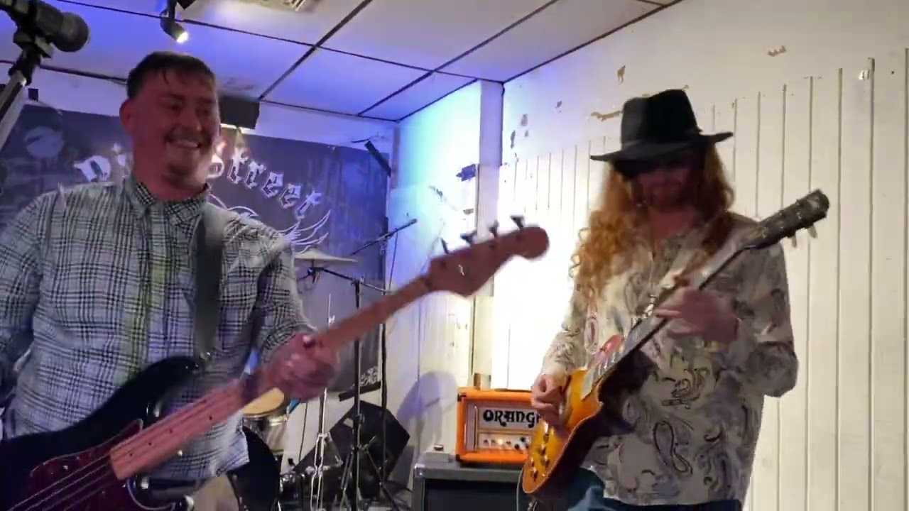PINE STREET- “Signals” @ Mr. Beery’s Halloween Show 10/29/22