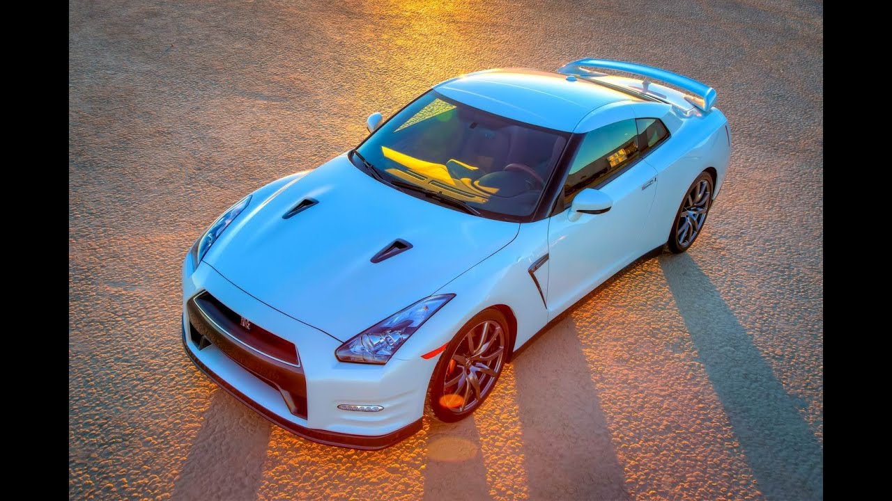 Nissan GT-R 2013 نيسان جي.تي - آر