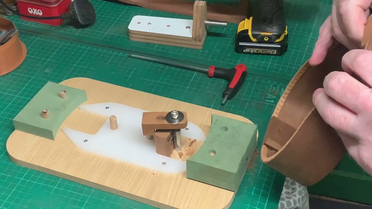 Ukulele neck bolt procedure