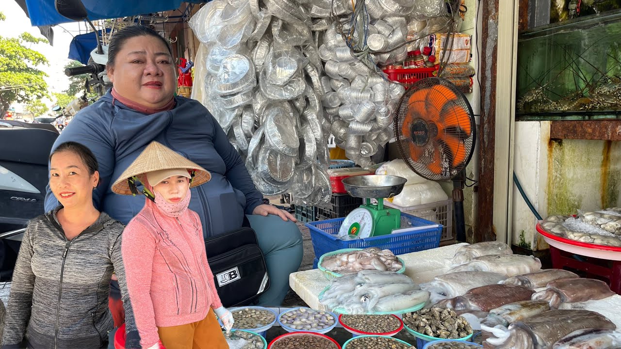 Chợ Hải Sản Nha Trang | Mức Lương Công Việc Người Mẫu Đứng Chợ Bán Hàng