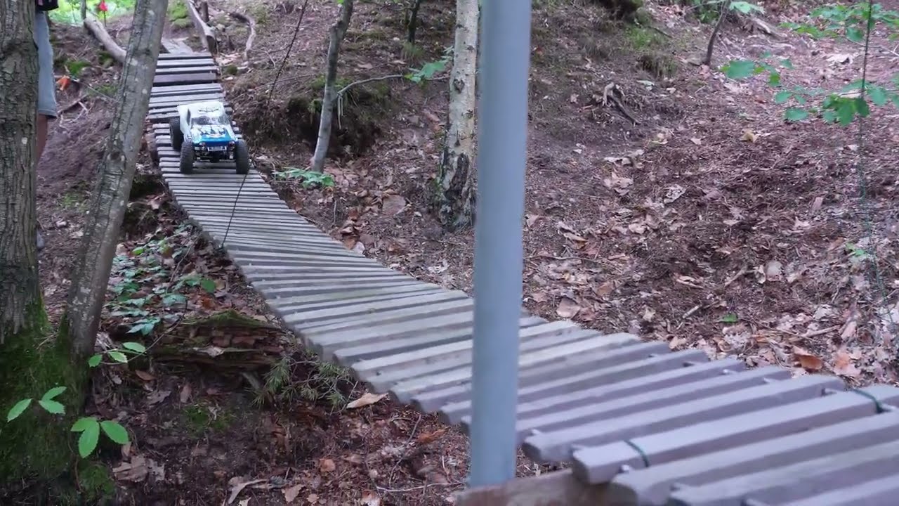 LA LUTZ SCALE CRAWLER 2023  feiju scorp  test 1 en poursuite d'un participant du trial piste6