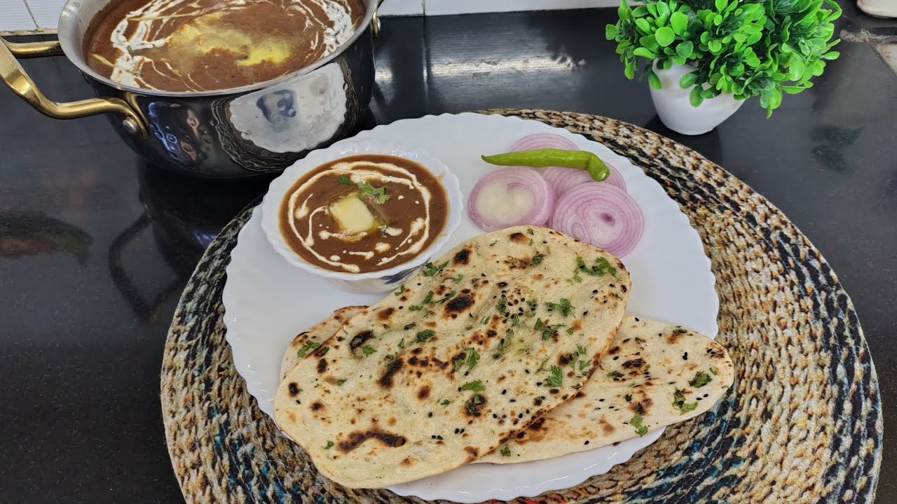 Slow-cooked black lentils simmered in butter and cream for a rich, authentic Punjabi flavor#makhani 