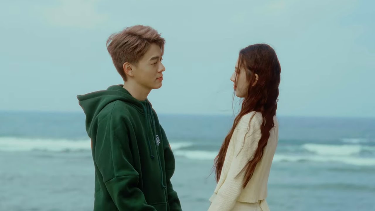 MAD - Beautiful Girl feat. KeYi (Official Music Video)