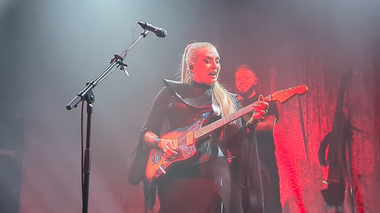 Eivør - Upp Úr Øskuni - live in Dublin, Ireland (2024)