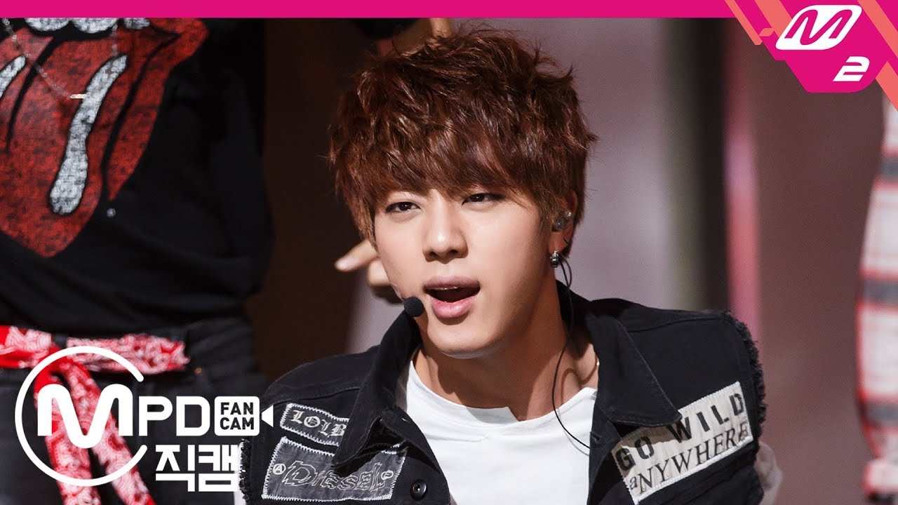 [MPD직캠] 방탄소년단 진 직캠 '호르몬 전쟁(War of hormone)' (BTS JIN FanCam) | @MCOUNTDOWN_2014.10.23