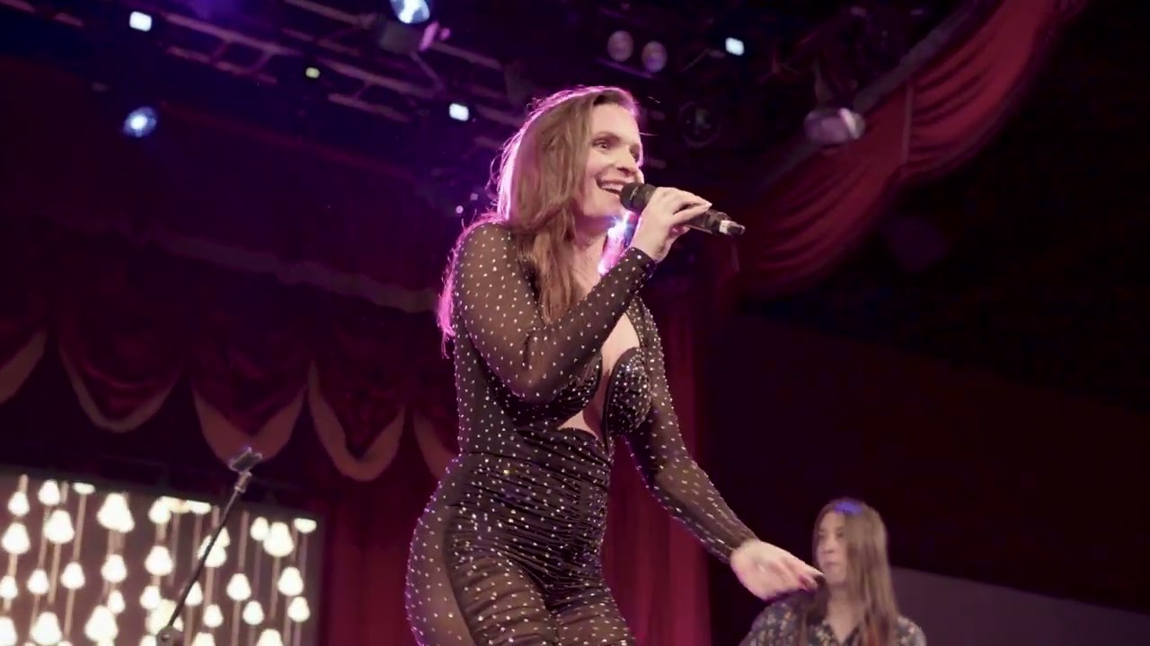 Diana Fuentes - El Amor Lo Cura Todo (Live)
