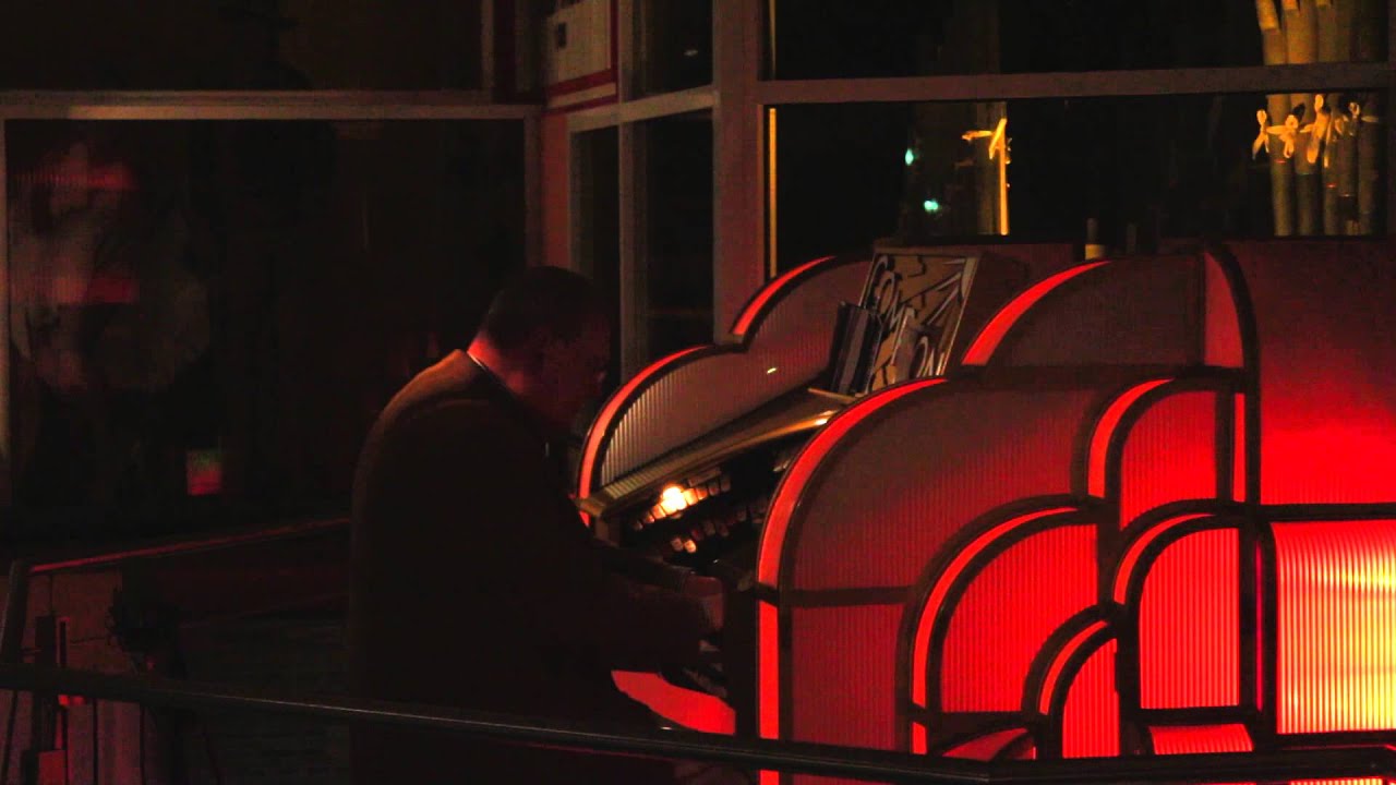 Compton cinema organ - Movieland