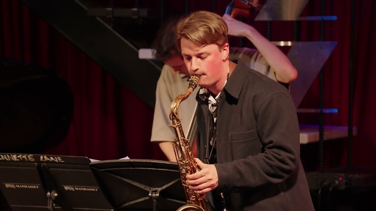 Two Flowers - Kyle Chenoweth Quintet Live at the Jazzlab