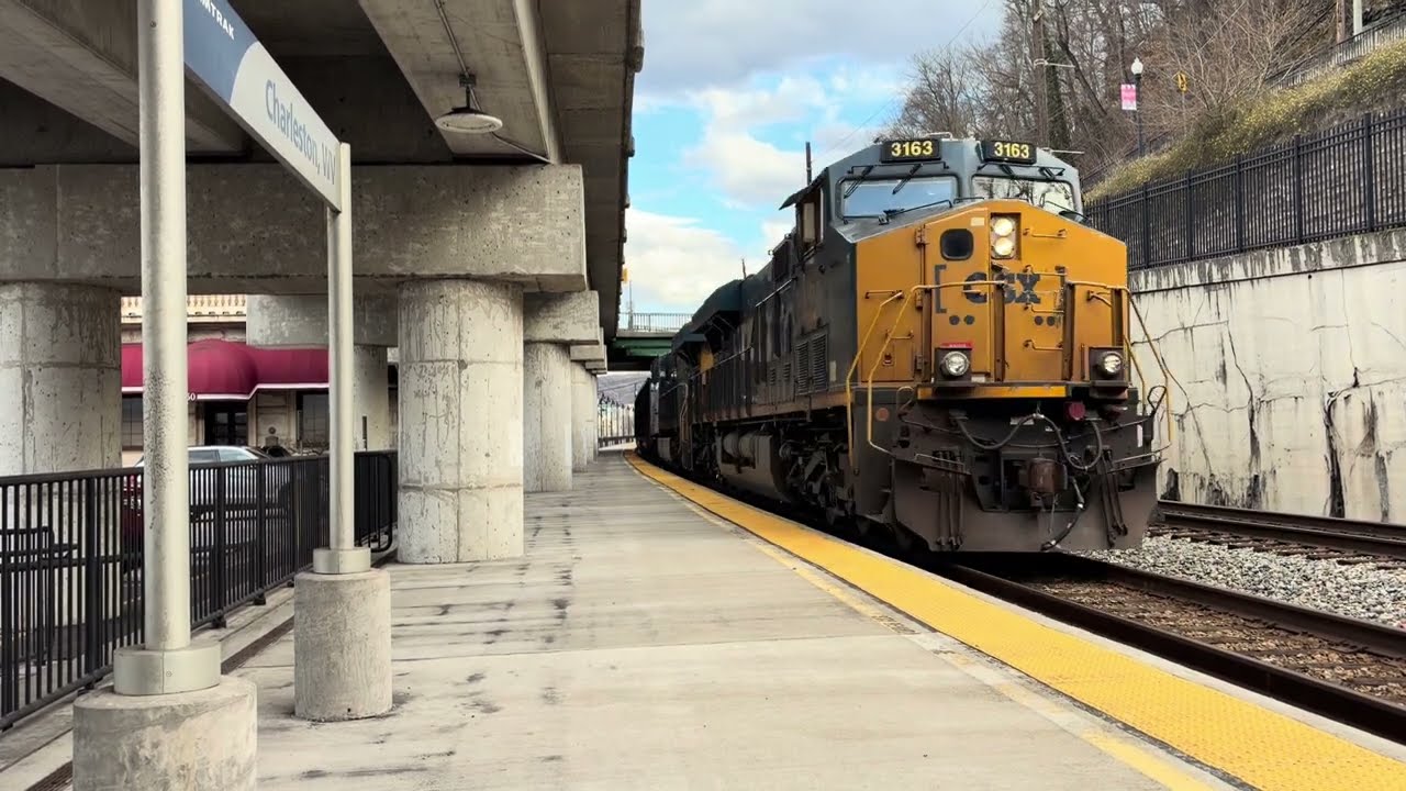 03/07/2026 CSX Charleston, WV 16:32