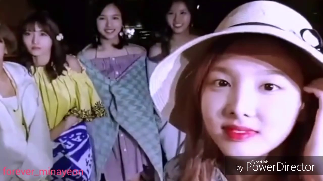 MINA X NAYEON (MINAYEON FMV ) -  Someone like me