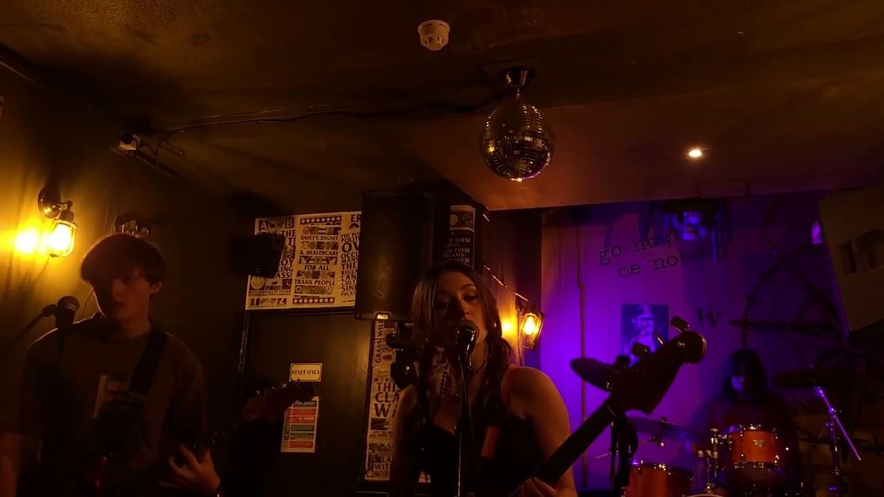 Eyesore - Red Pines (Live at The Nowhere Inn Plymouth