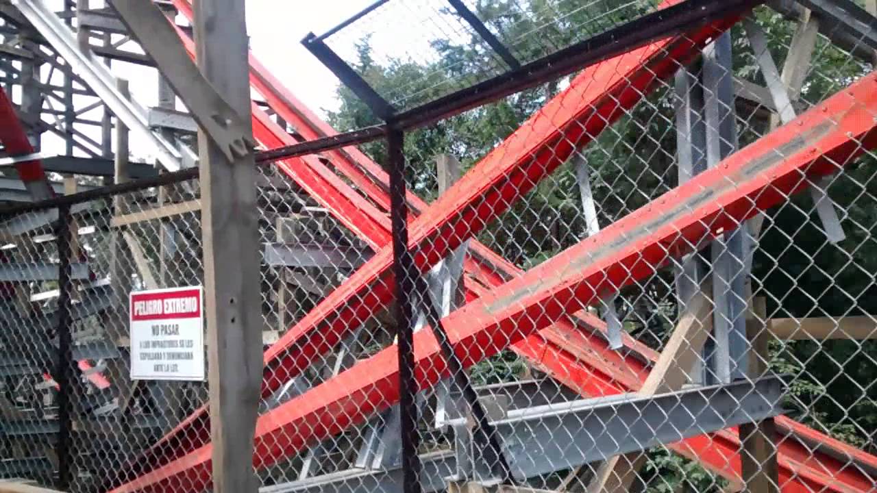 Acceso a Medusa Steel Coaster