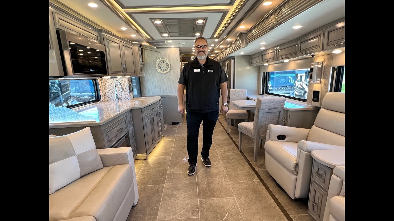 2024 Newmar Supreme Aire 4530 (17N232001)