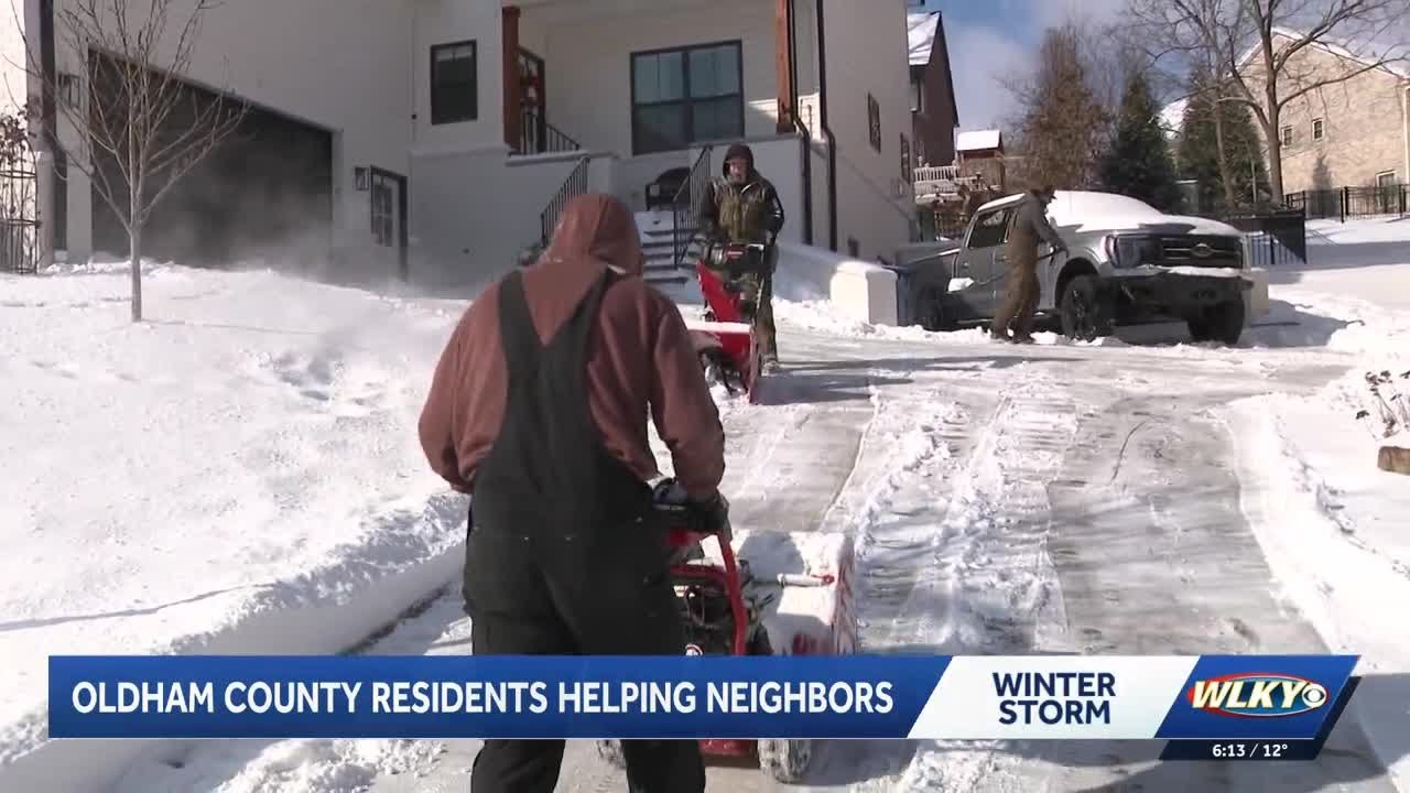 Oldham County neighbors help each other with snow removal