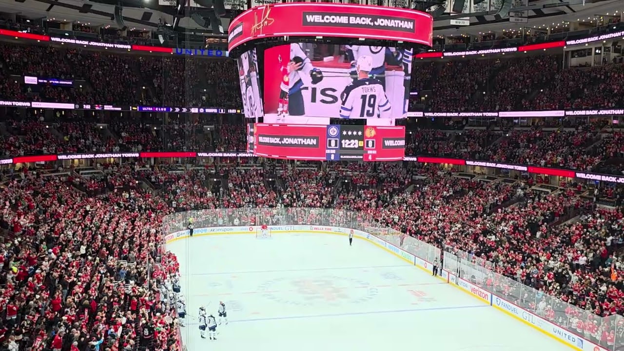 Jonathan Toews Return Home to United Center 
