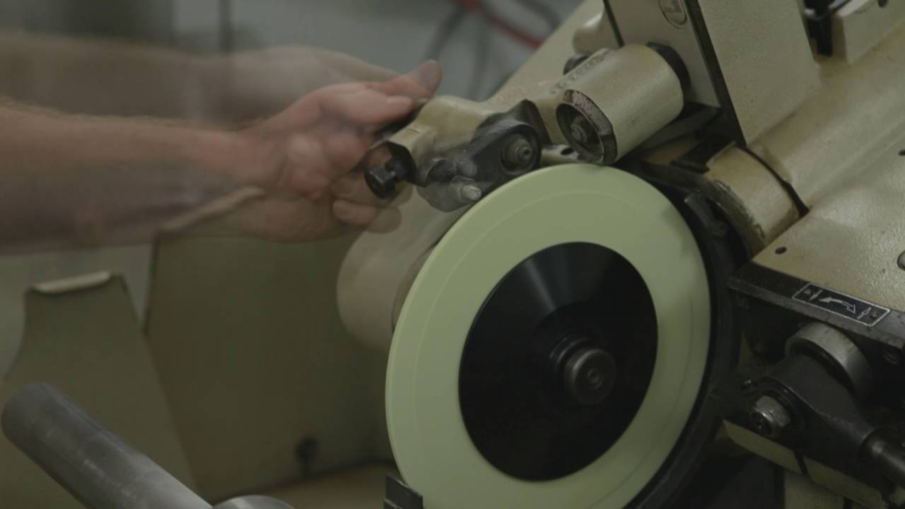 Dressing a Profile Grinding Wheel