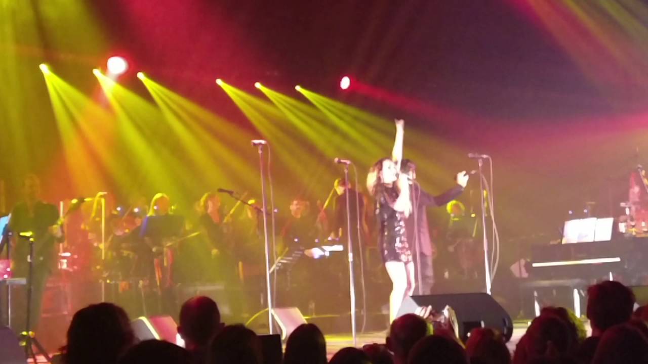 Benjamin Biolay - La Noche Ya no Existe (live Paris Salle Pleyel 2016)