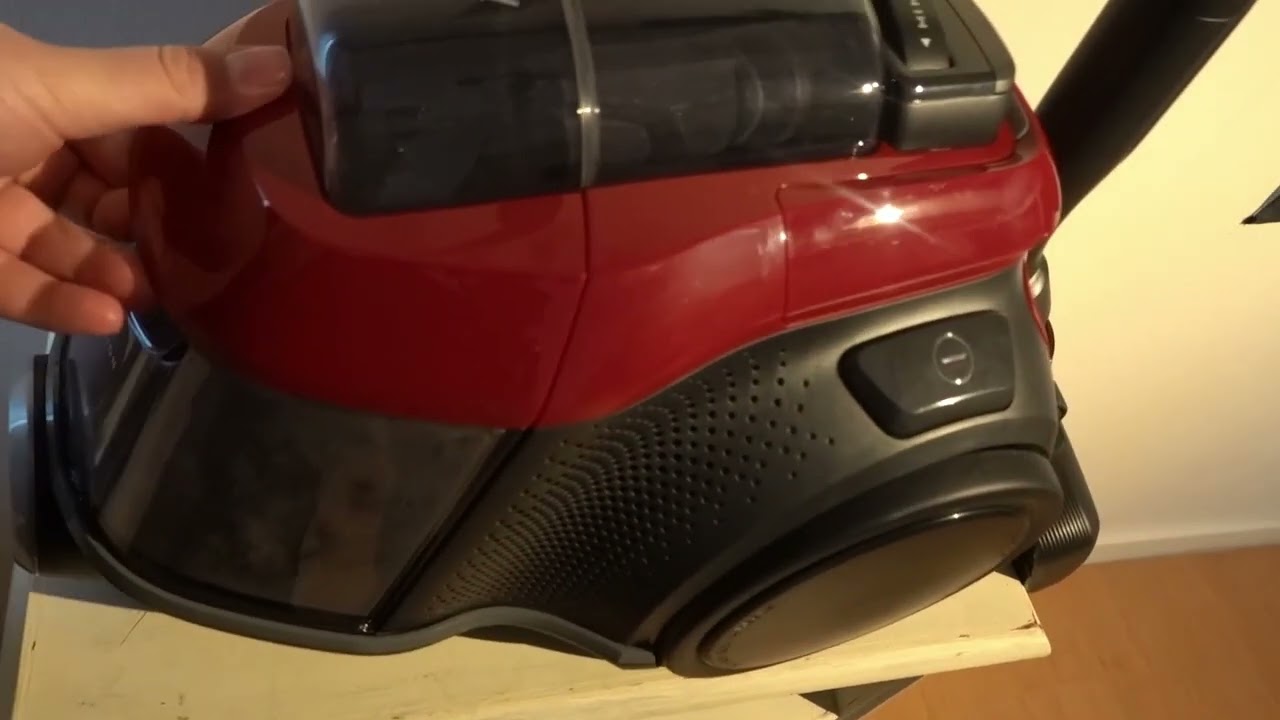 AEG LX9 vacuum series review