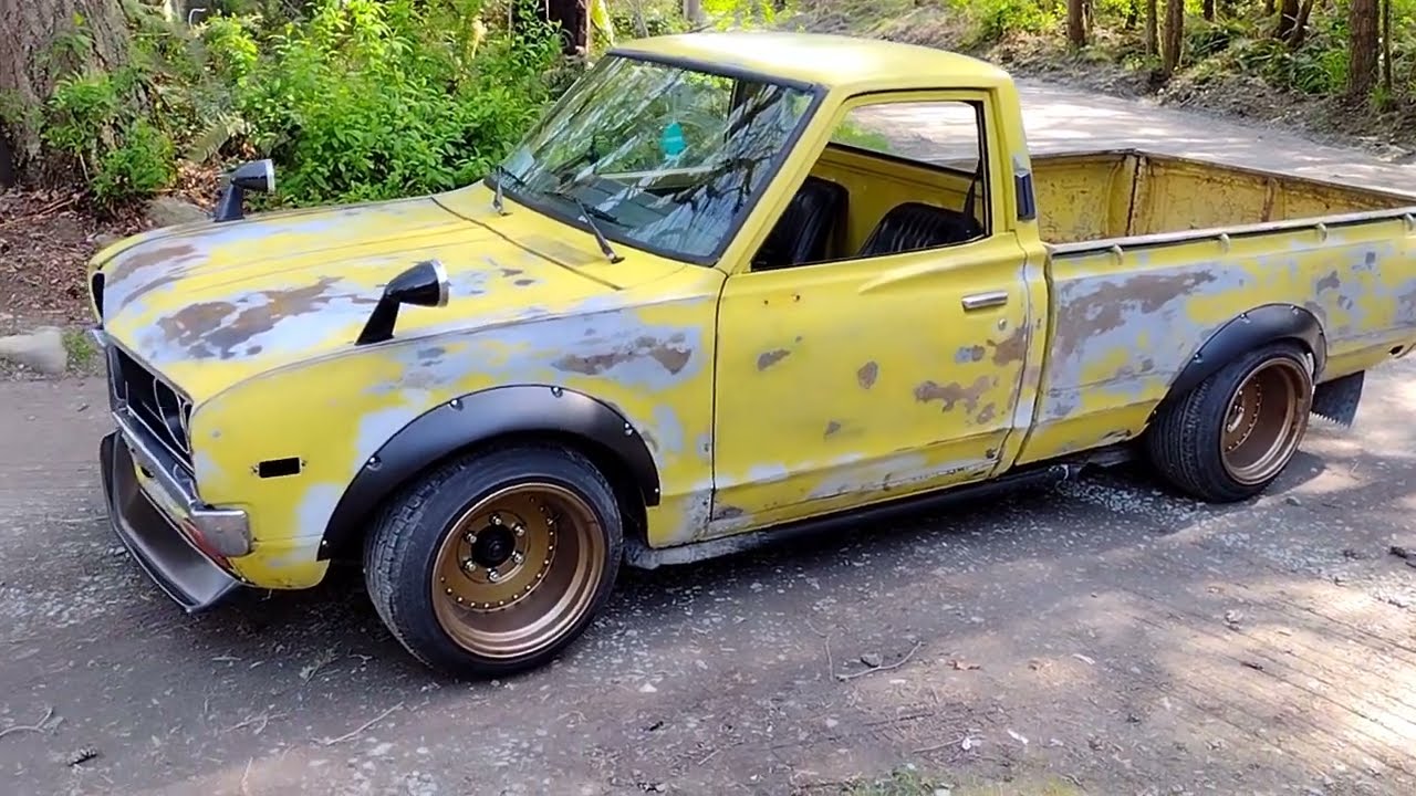 74 Datsun 620 daily driver nearing completion fender flares project 
