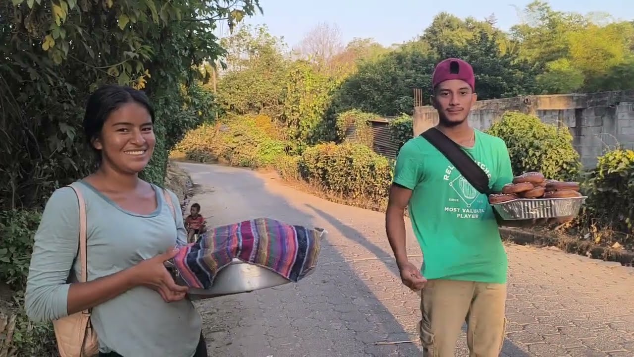 Sorpresa para La Familia Sinar de parte de el Sazón de Lili!❤️🍩#lucila #Sinar 