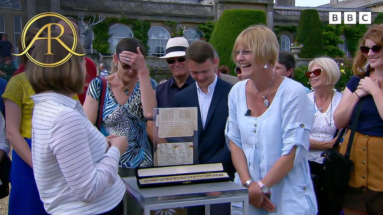 Rare Victorian Saint Necklace Stuns Owners With Unexpected Value | Antiques Roadshow UK