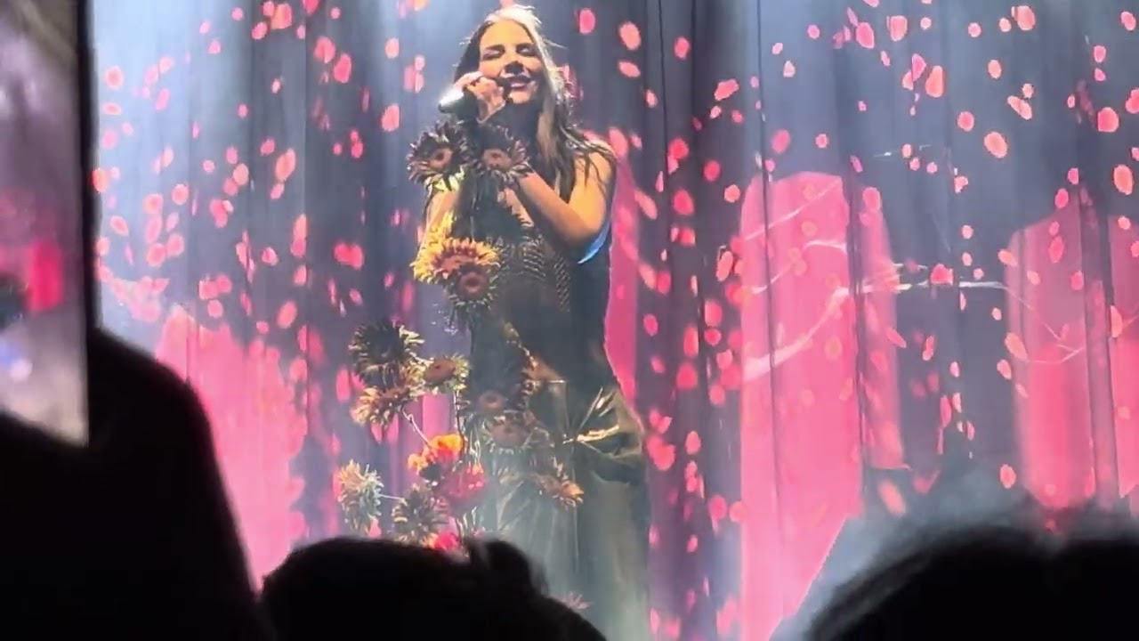Charlotte Wessels (Arcane Dimensions Tour live @ Forest National 2026)
