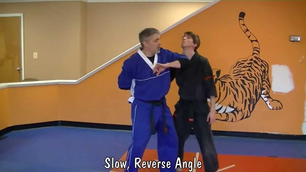 Locked Wing with extension - Kenpo self defense technique for a right hammerlock