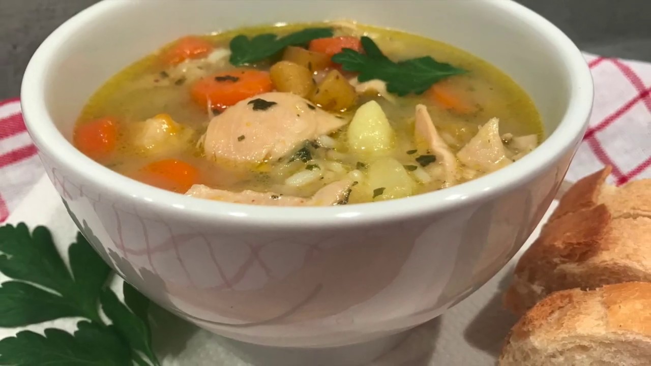 Supe me mish pule dhe perime- chicken and vegetable soup