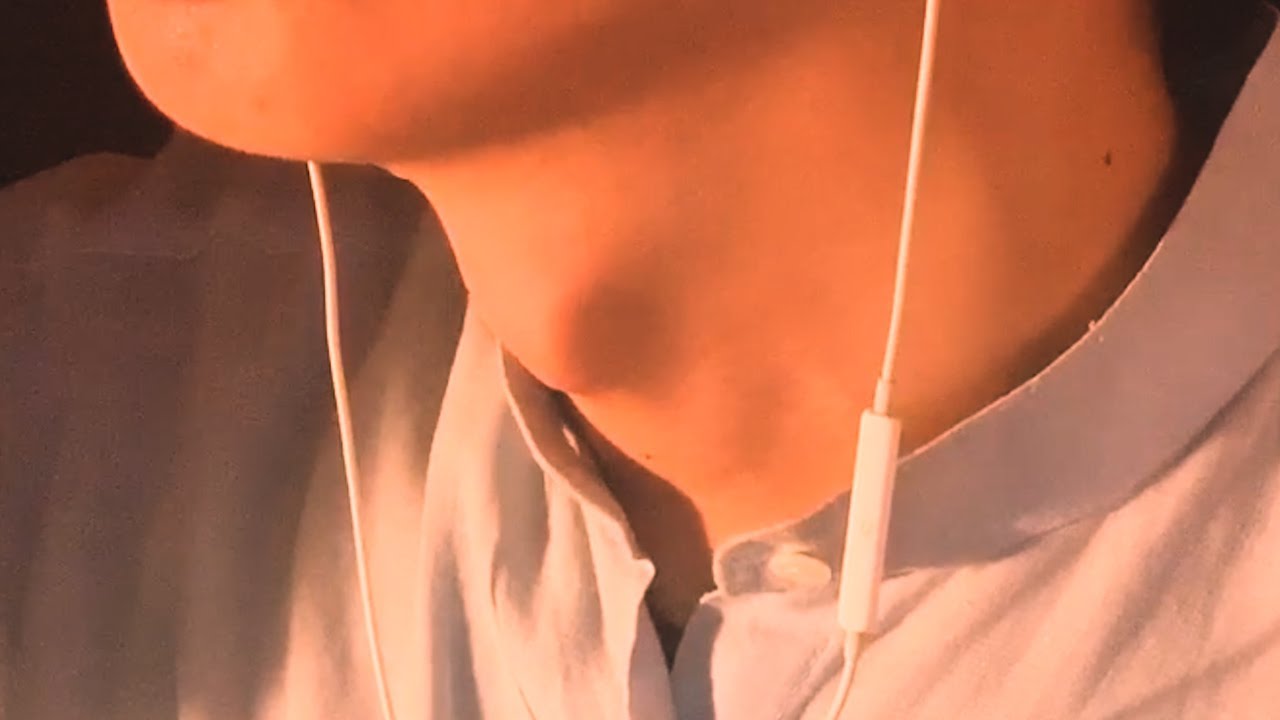 크고 웅장한 목젖의 움직임