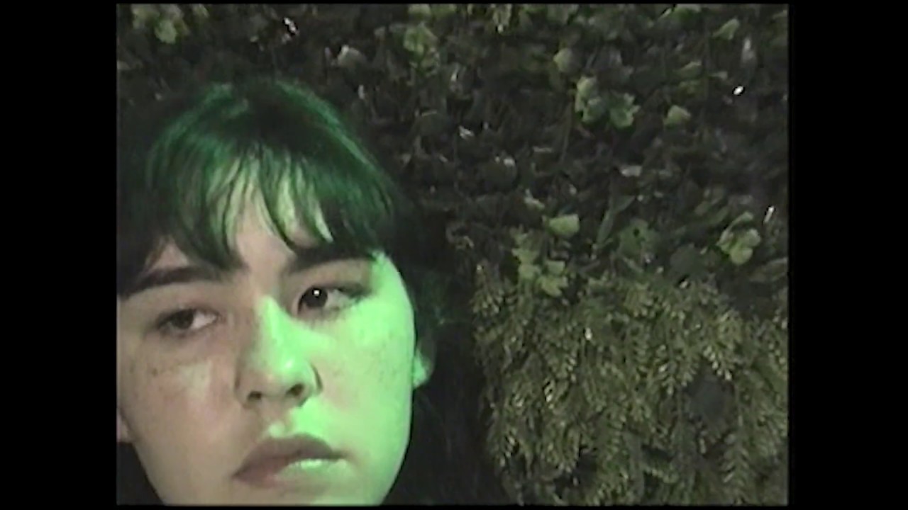 Death Waves - Beach Babe (Video Oficial)