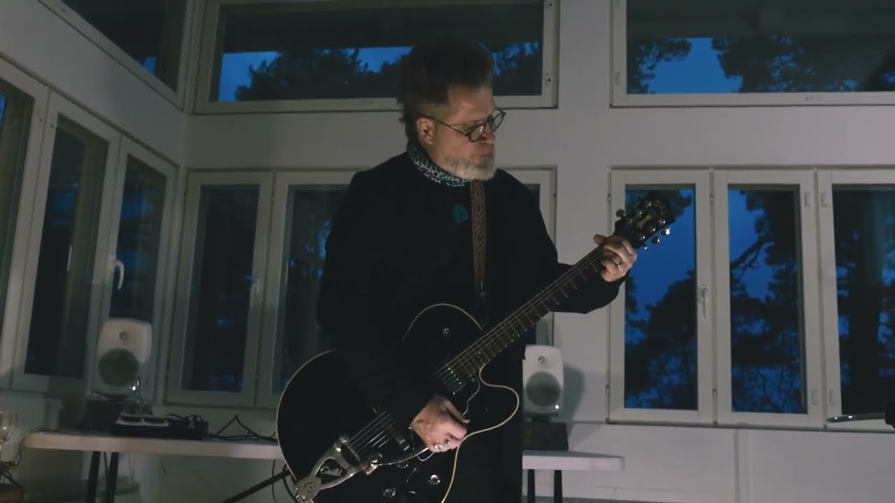 JARMO SAARI SOLU: Dark ballad