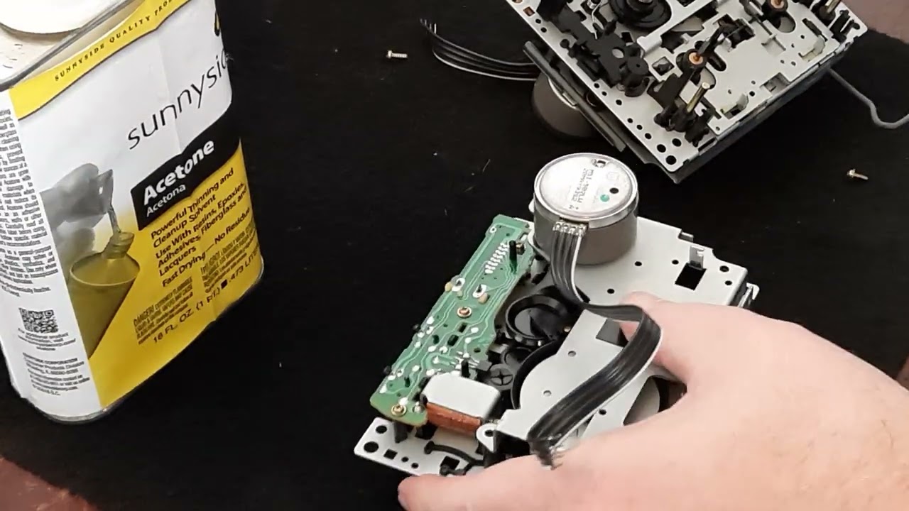 Technics cassette gear removal. harvesting for next project.