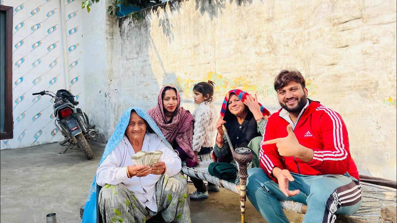 ￼😍आज आ ही गई यूट्यूब की पहली पेमेंट और 🤩उसी ख़ुशी में गए बोडर ￼￼2 मुवी देखने 🧐