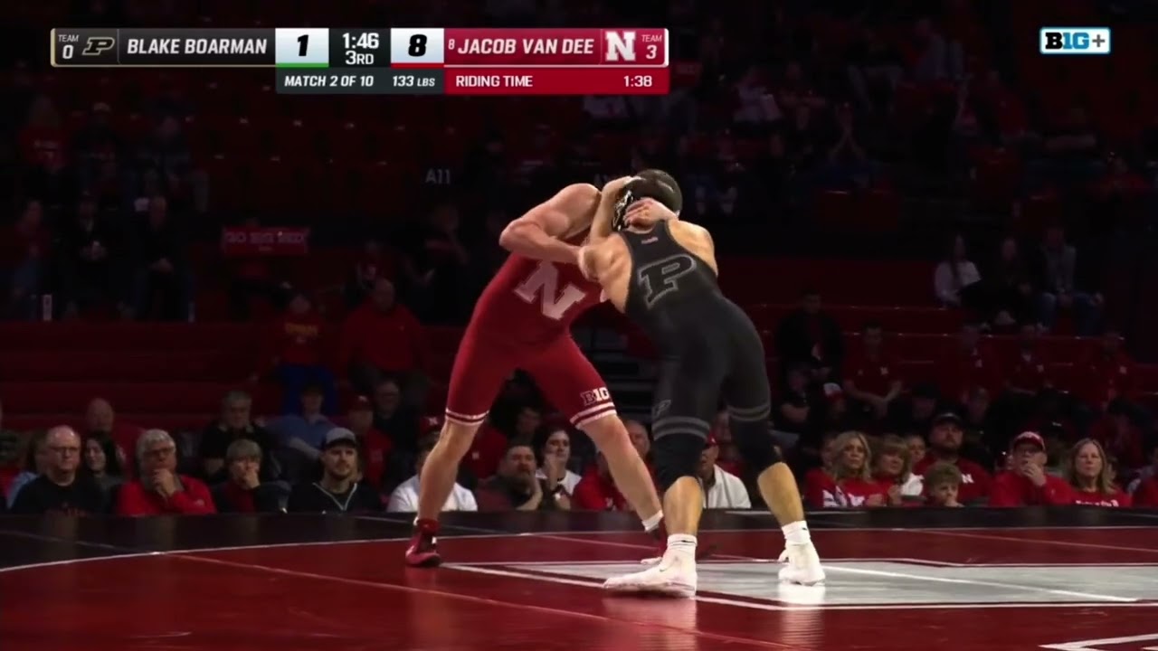 Джейкоб Ван Ди, борец команды Nebraska Husker, 133, 09.01.2026 против Блейка Боармана, команда Pu...