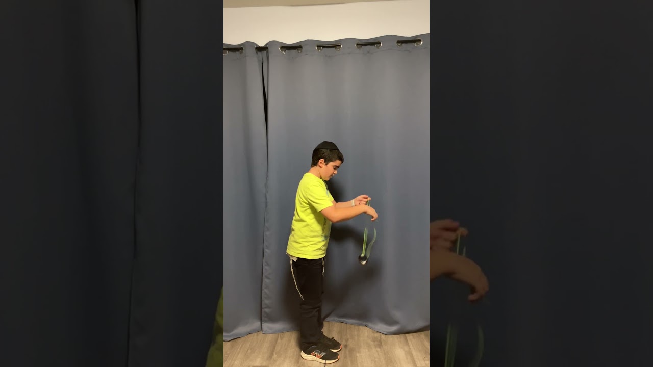 Learn to do Barrel rolls yo-yo trick!! #shorts #howto