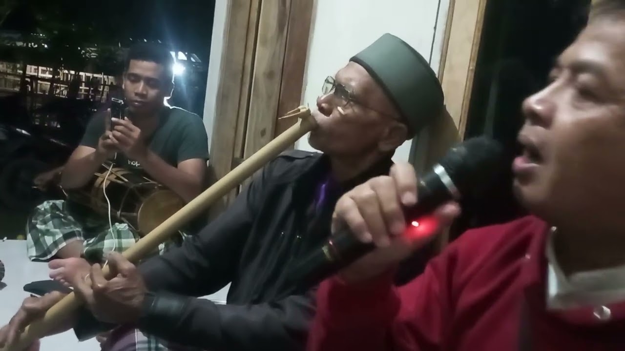 Latihan bersama x sekehe Gema Rinjani Gerung.Selasa,4 Nop 2025