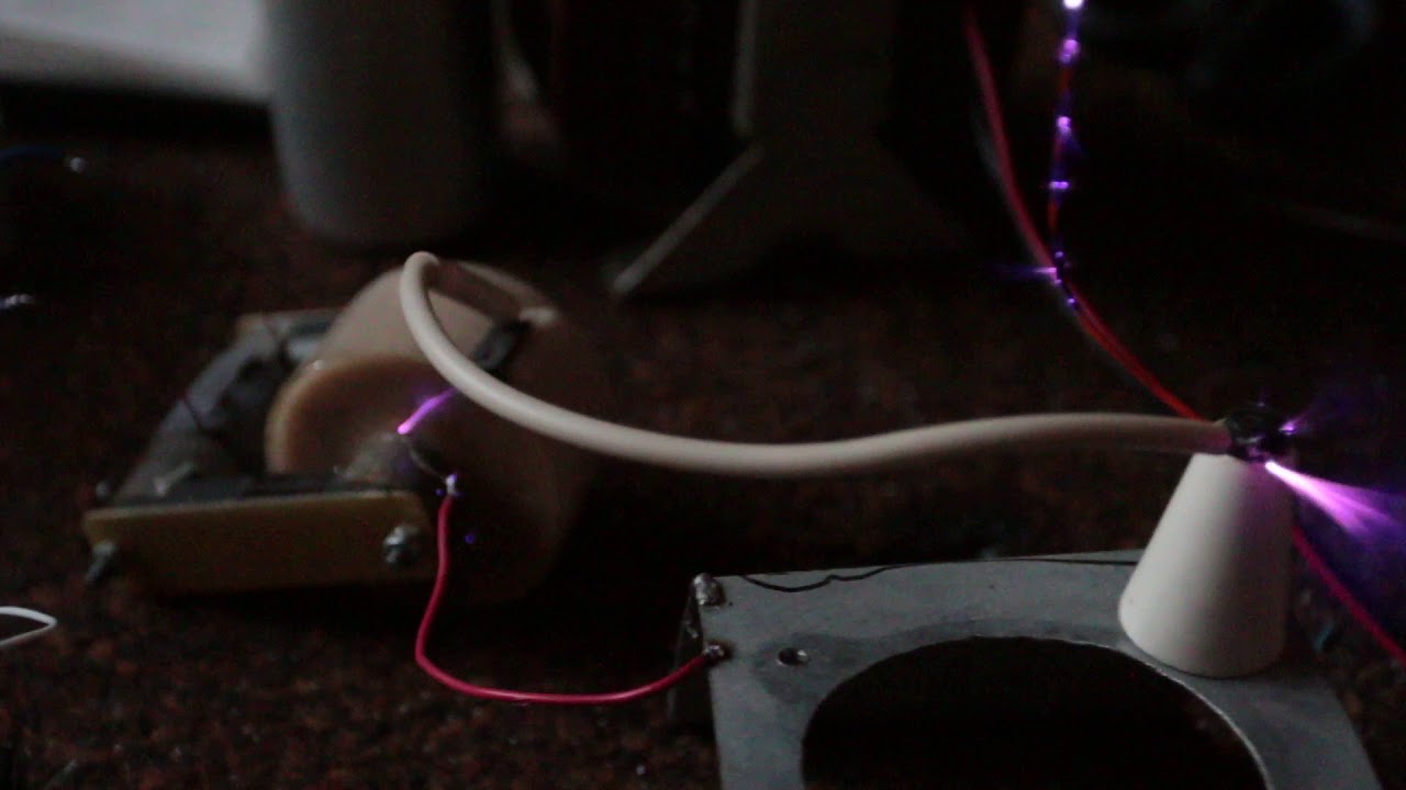 Ramped flyback transformer