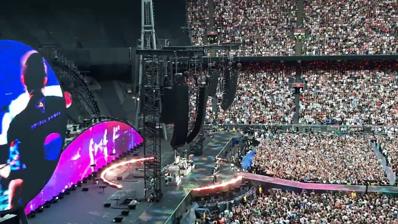 coldplay - higher power johan cruijf arena Amsterdam 16-7-2023