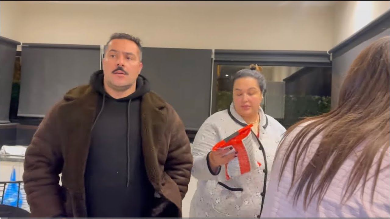 ليوم شحال ضحكنا امينة ضربتها قدام ناس 😡ايمان خافت يونس طاح 😡شحال ضحكت عليه 😂