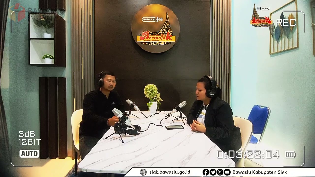 Filosofis BAWASLU BERTANJAK II Bertanya dan Jawab Bijak bersama Kordiv. Humas Andi Susilawan II