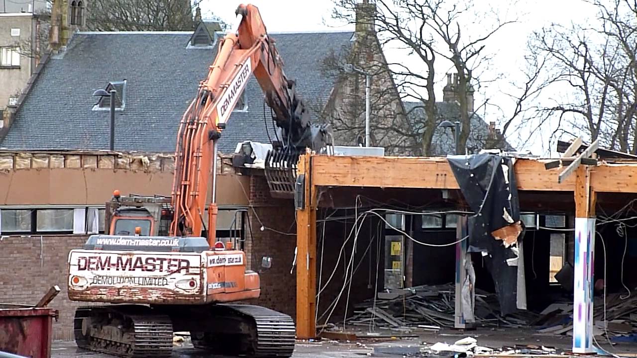 Wishaw Library being demolished