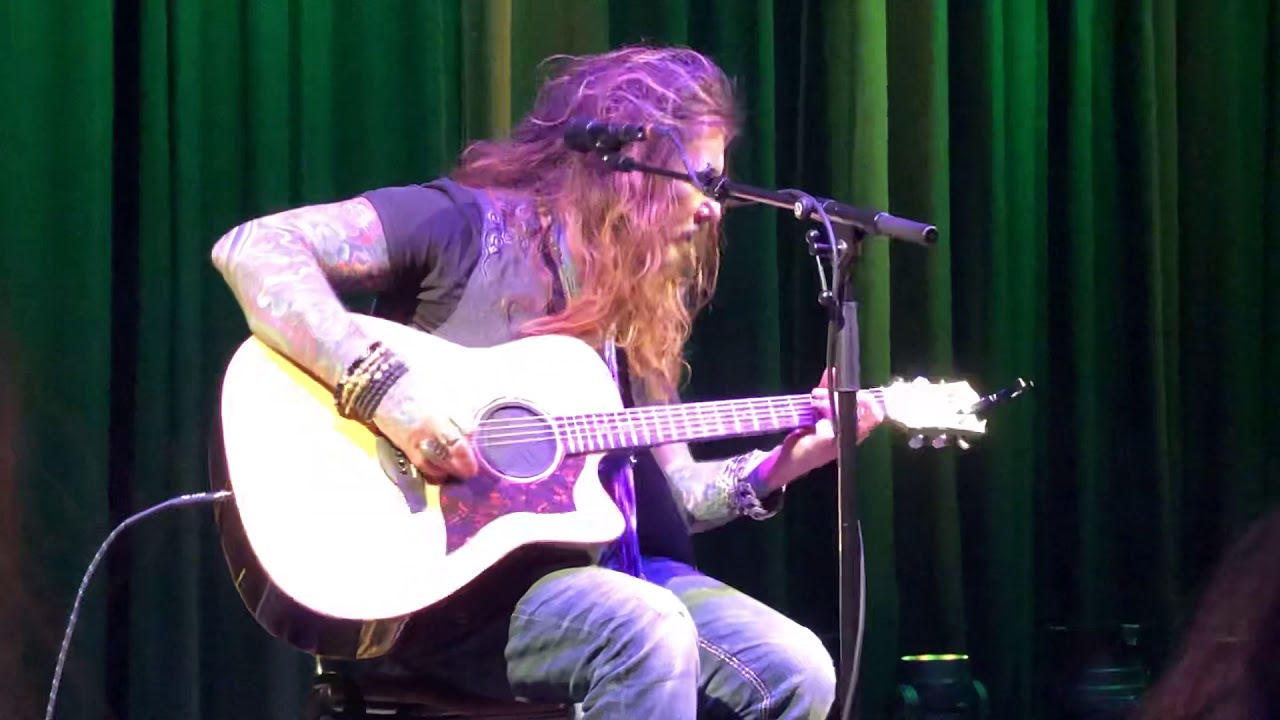 John Corabi - Hooligan’s Holiday (Live @Weert Holland 30.01.2019)