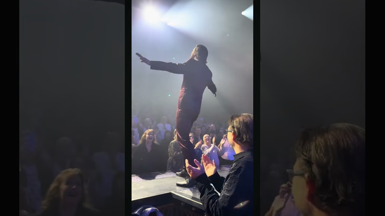 Blue Suede Shoes ~ Bouke Rocks Elvis ~ Beatrix Theater Utrecht ~ Feb 16, 2026