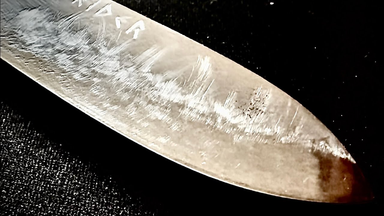 Rozdawnictwo na Twoje urodziny. Jak ostrzę swój nóż ze szlifem convex na osełce Spyderco Triangle.