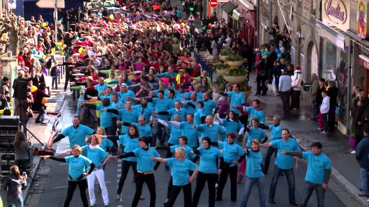 Lipdub UCIAB BREHAL le plus grand lipdub de France-Rockollection-Voulzy FLASHMOB