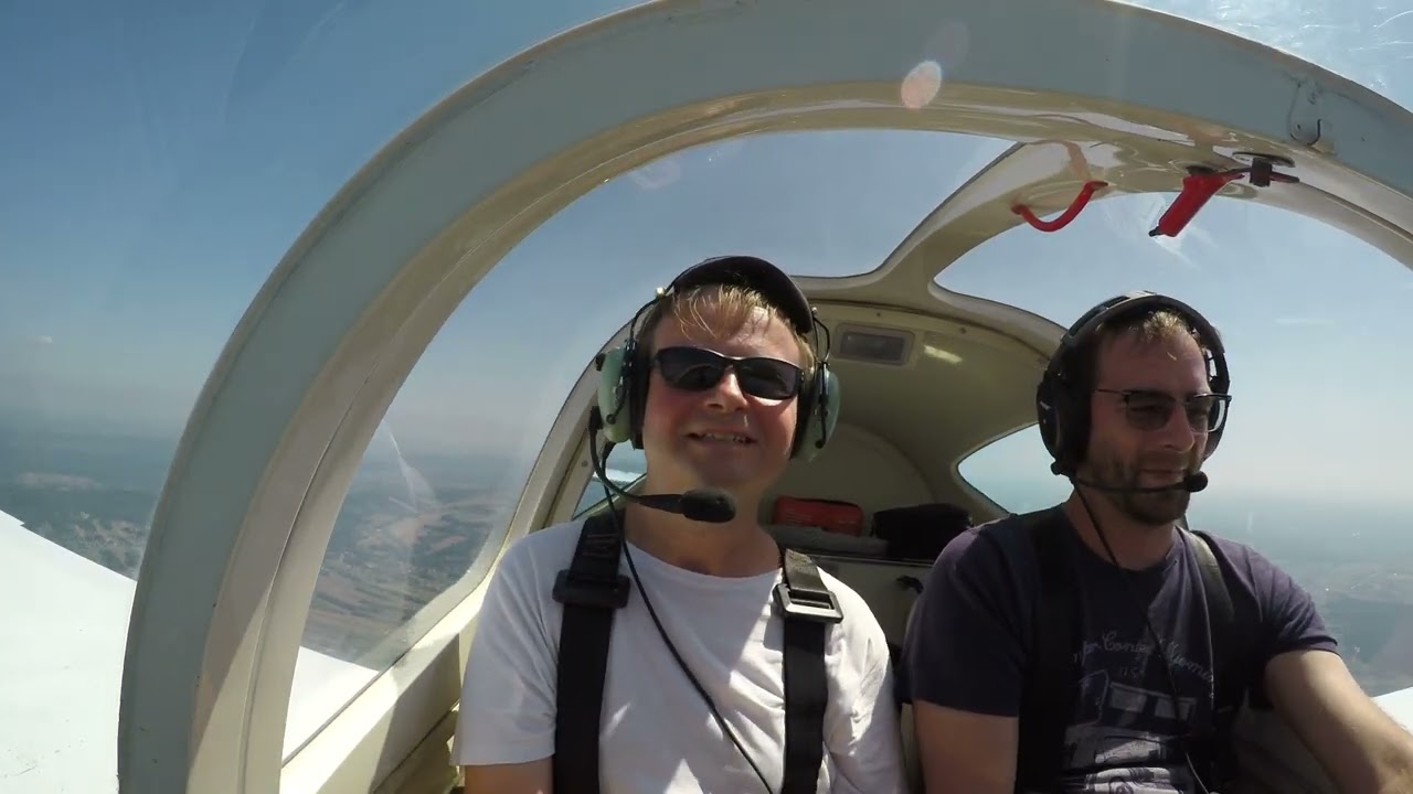 Pilotuje prawdziwy samolot. Tecnam P2002