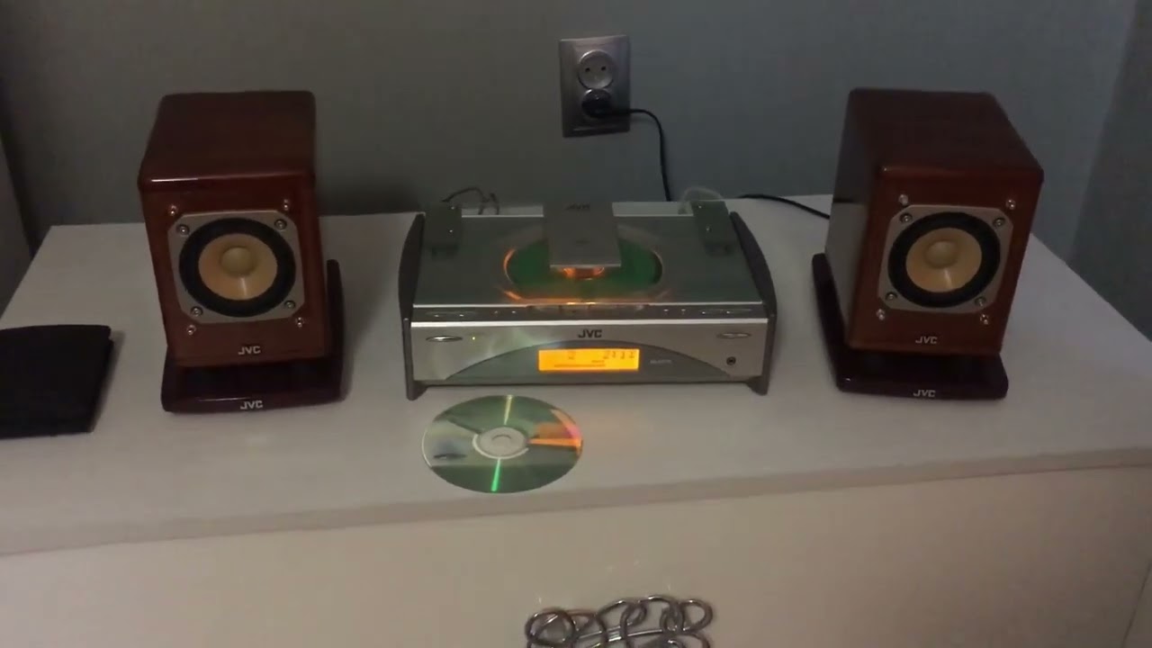 JVC compact component system FS-SD9R & JVC SP-UX7000